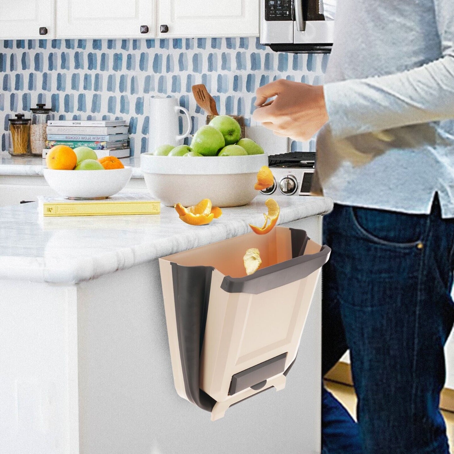 Hanging Trash Can for Kitchen Cabinet Door